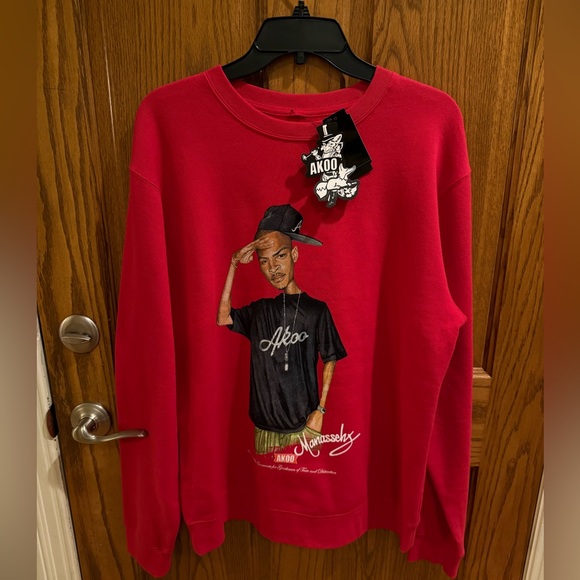 Akoo Men’s Red Crewneck Sweater - Picture 1 of 3